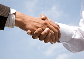 ステップ４、工事請負い契約